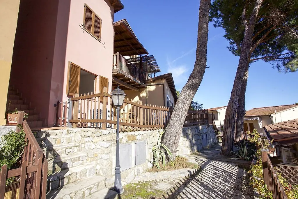 شقة مارتْشانا مارينا Appartamento La Pergola